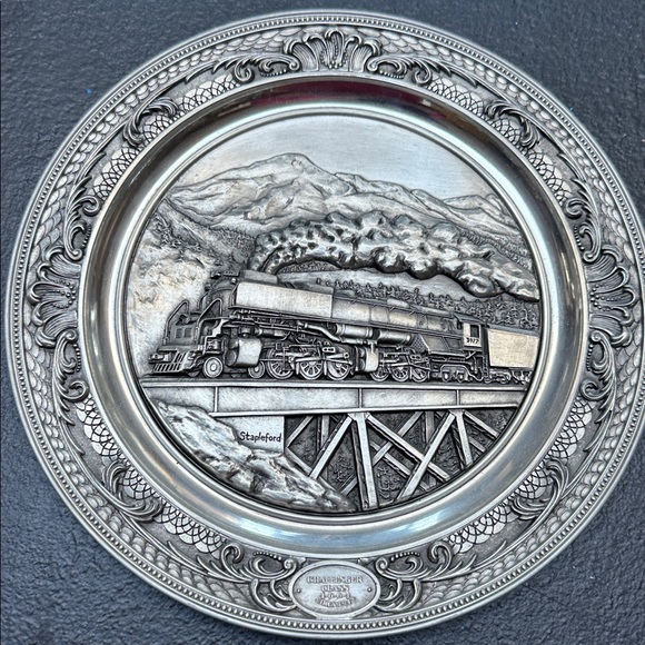 Vintage Silver Train Wall Art Plate - Picture 2 of 7
